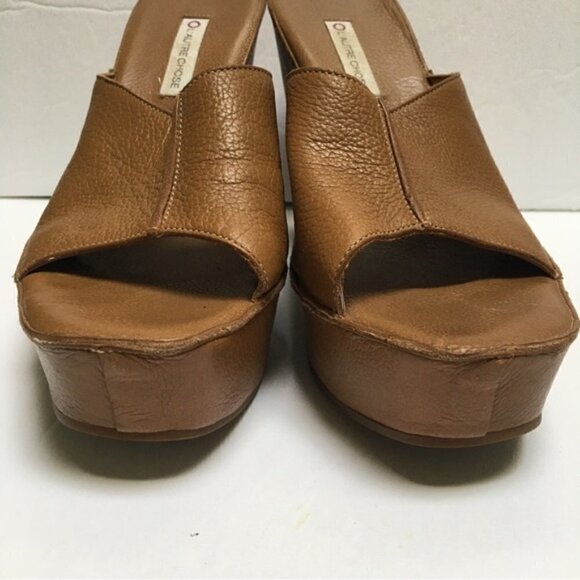 L' Autre Chose Leather Wedge Platform Sandals - Picture 5 of 9